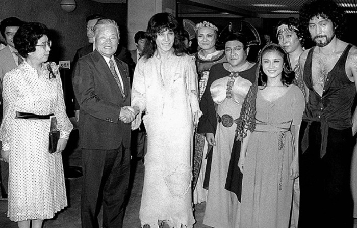 鹿賀丈史の学歴と劇団四季時代の活躍